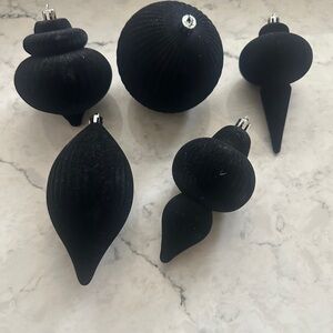 Wondershop 2024 Black Holiday Velvet Ornaments Set